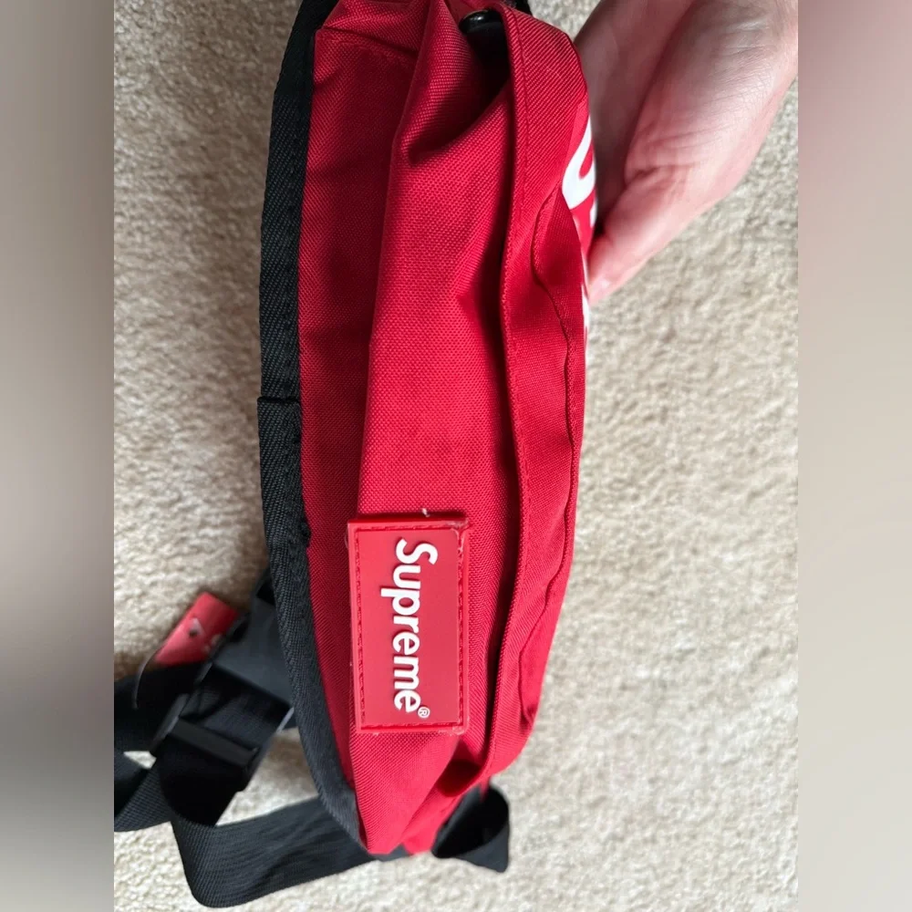 NWT Supreme Red Belt Bag Funny Pack - Picture 5 of 6